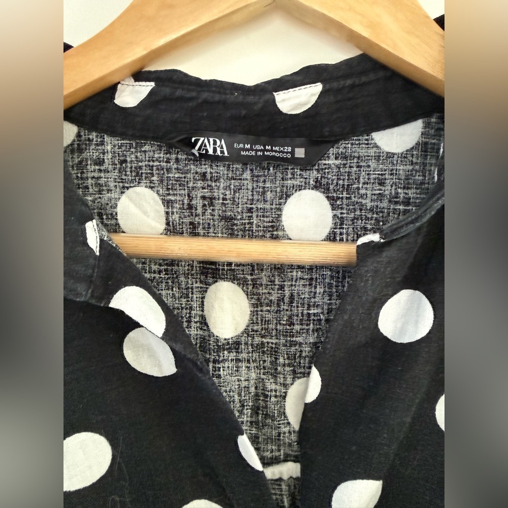 Zara Linen Blend Polka Dot Blouse, size medium. - Picture 7 of 8